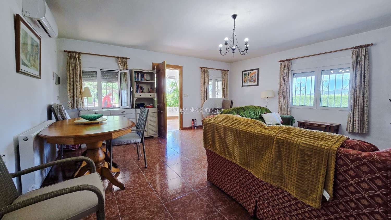 3 bedroom Villa for sale in Beniganim with pool - € 290,000 (Ref: 9895708)
