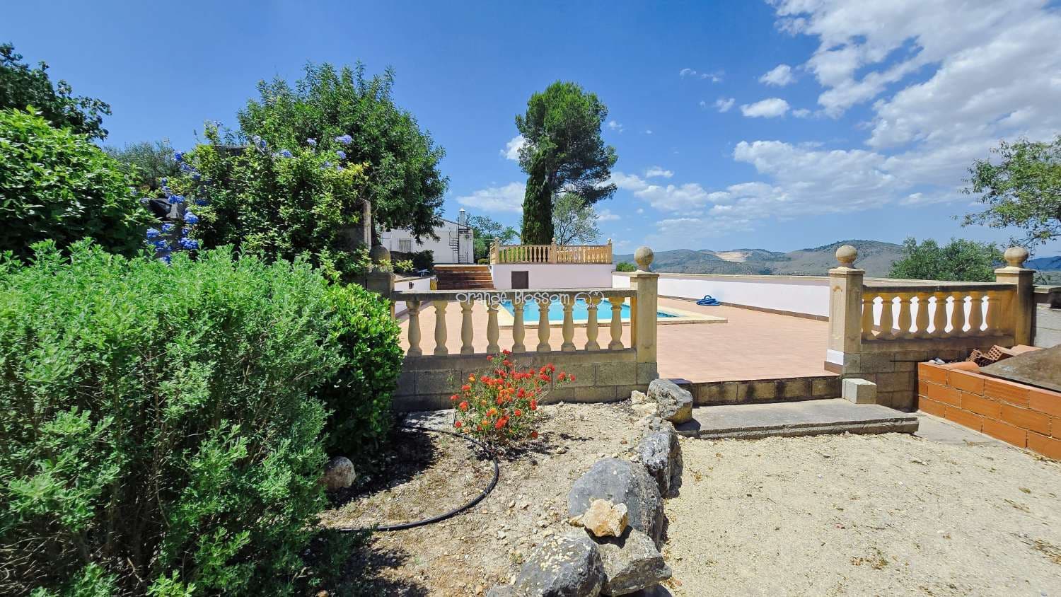 3 bedroom Villa for sale in Beniganim with pool - € 290,000 (Ref: 9895708)