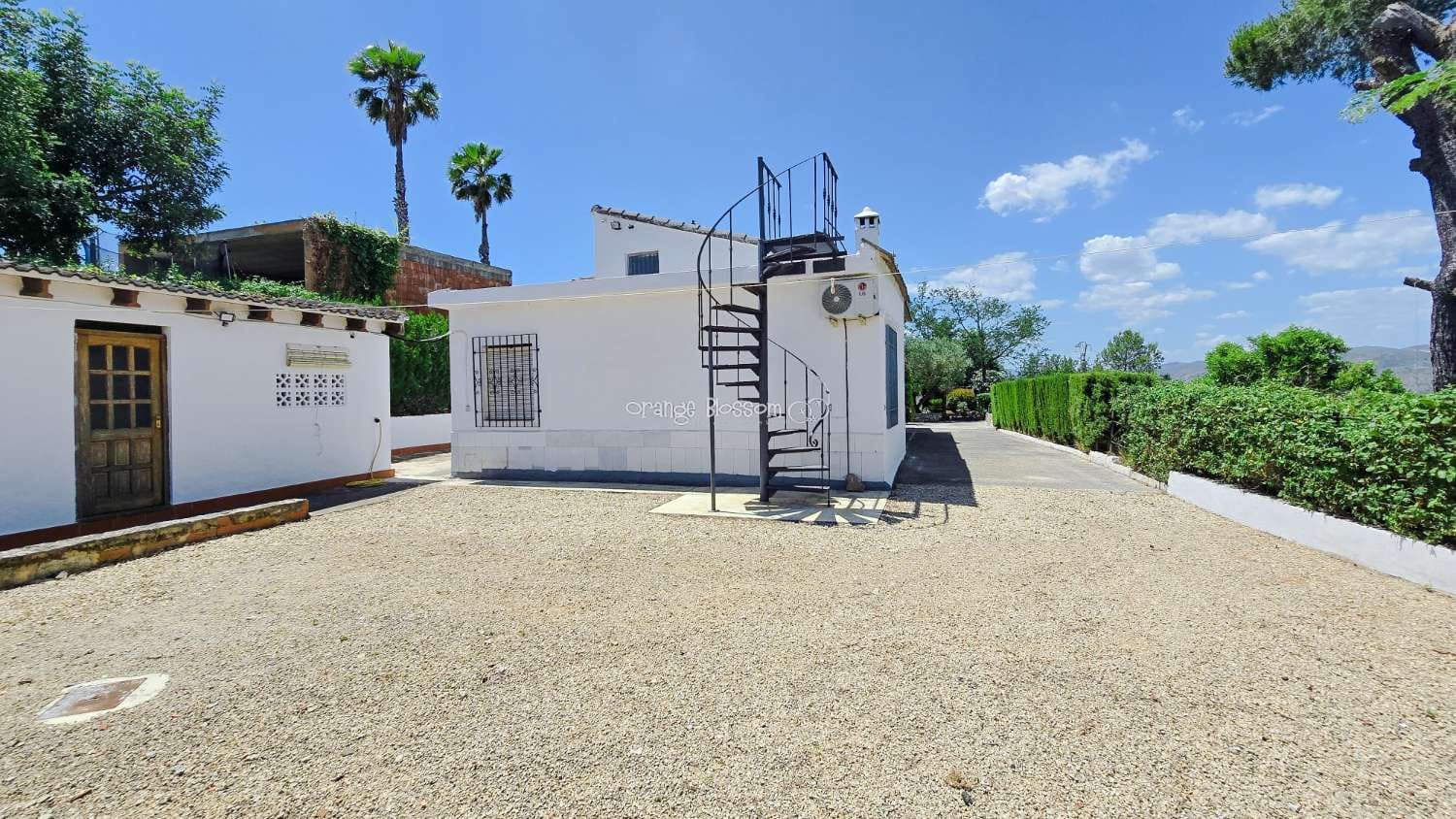 3 bedroom Villa for sale in Beniganim with pool - € 290,000 (Ref: 9895708)