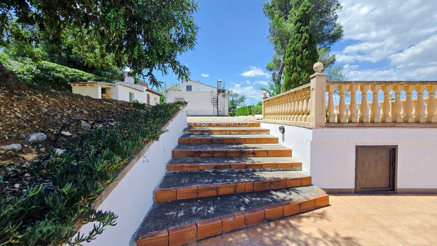 3 bedroom Villa for sale in Beniganim with pool - € 290,000 (Ref: 9895708)
