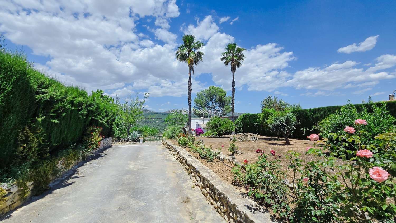 3 bedroom Villa for sale in Beniganim with pool - € 290,000 (Ref: 9895708)