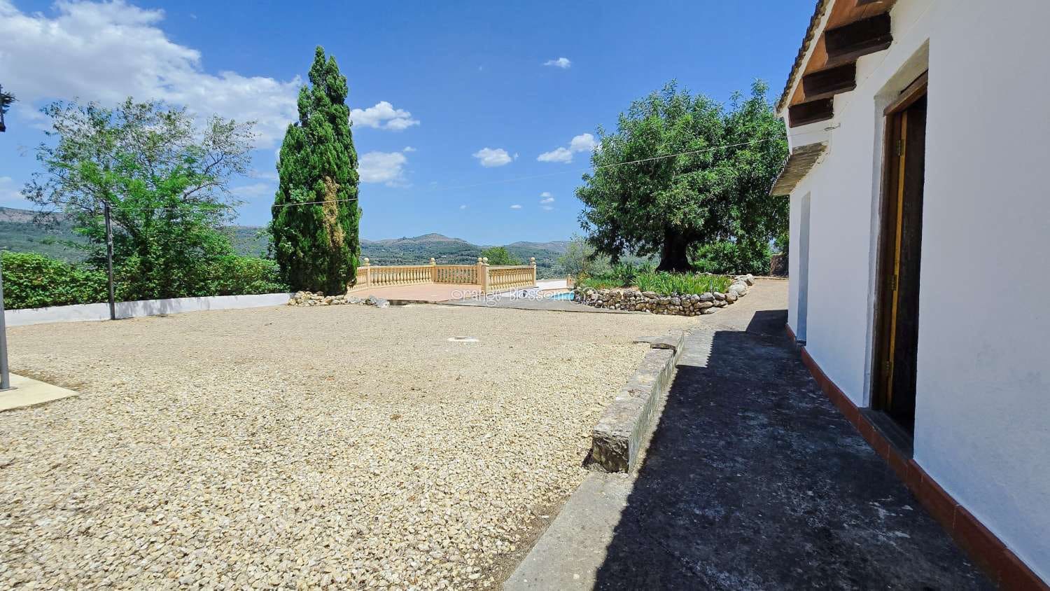 3 bedroom Villa for sale in Beniganim with pool - € 290,000 (Ref: 9895708)