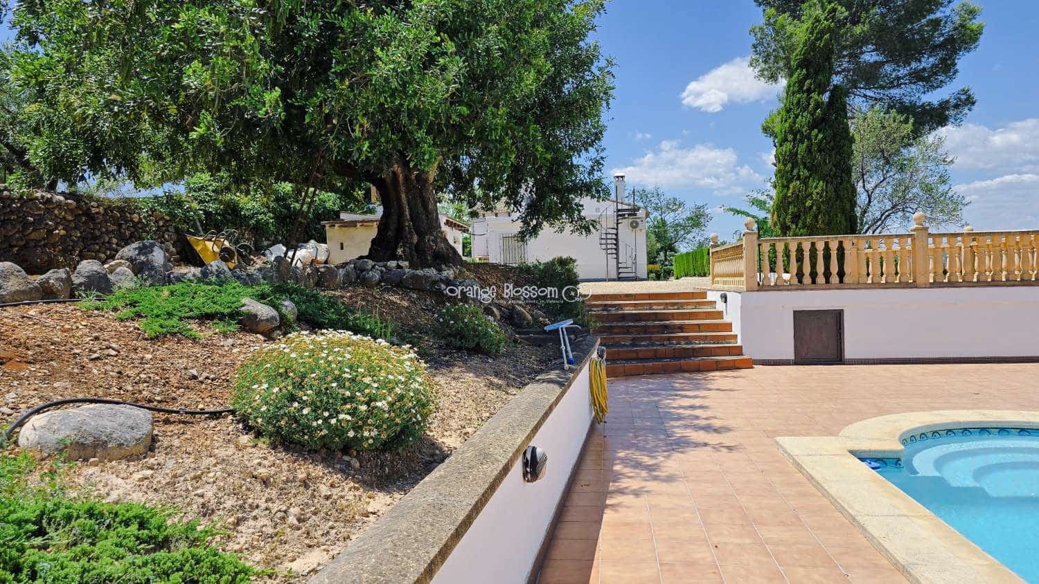 3 bedroom Villa for sale in Beniganim with pool - € 290,000 (Ref: 9895708)