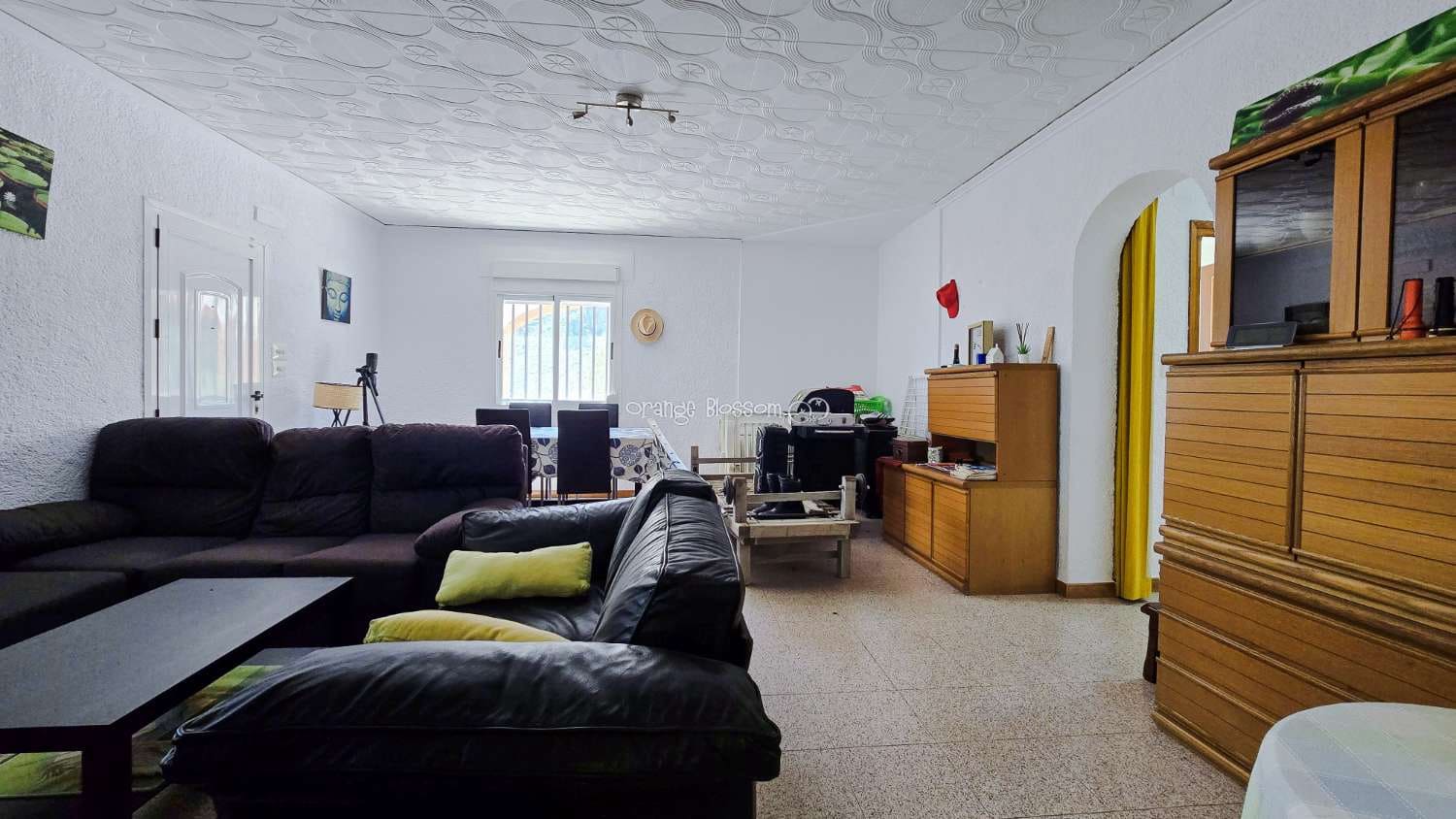 5 bedroom Villa for sale in Villalonga with pool garage - € 260,000 (Ref: 9931211)