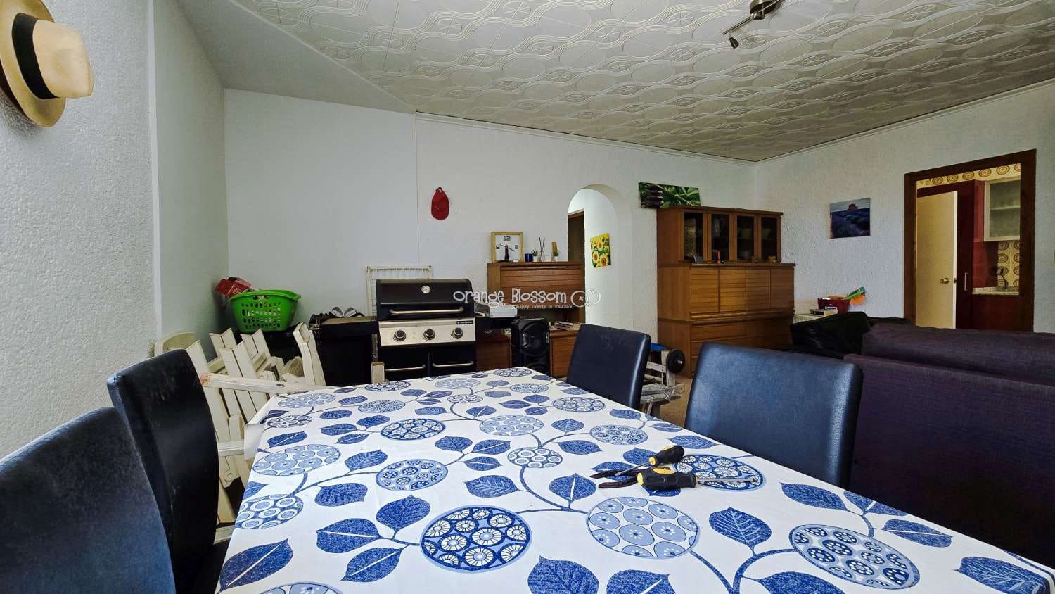 5 bedroom Villa for sale in Villalonga with pool garage - € 260,000 (Ref: 9931211)