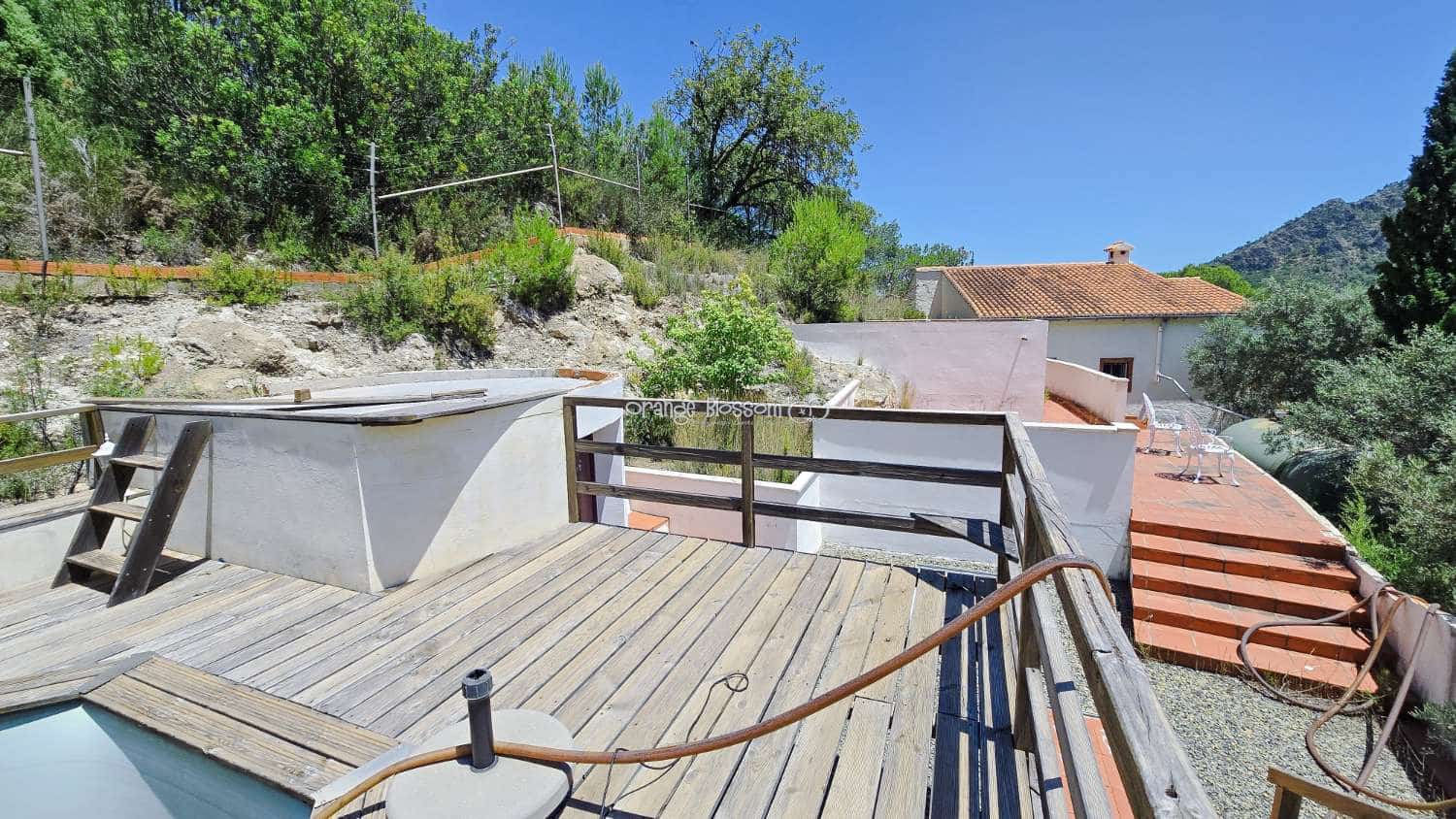 5 bedroom Villa for sale in Villalonga with pool garage - € 260,000 (Ref: 9931211)