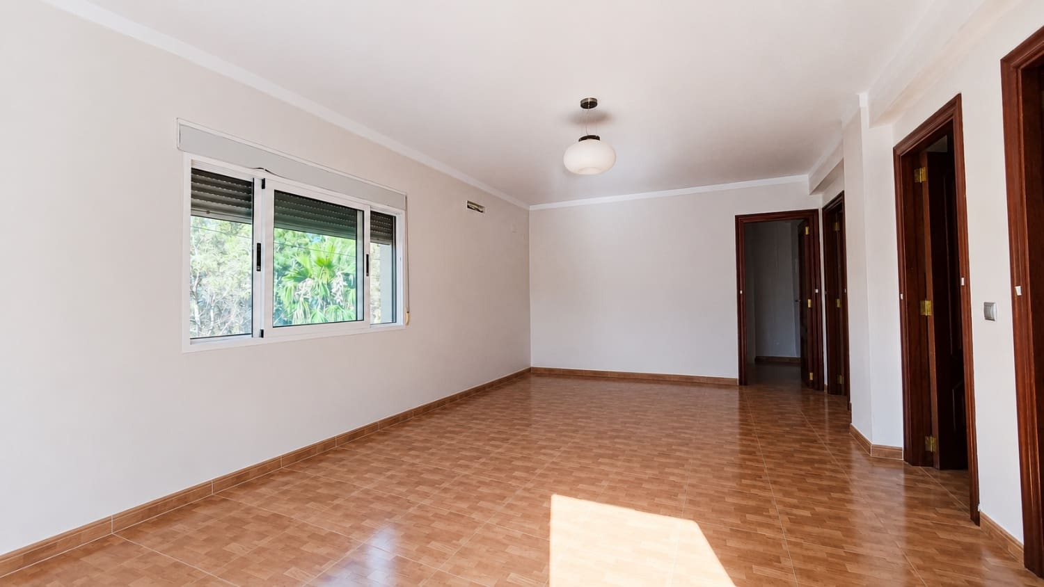 Chalet de 4 habitaciones en Villalonga en venta con garaje - 250.000 € (Ref: 9981758)