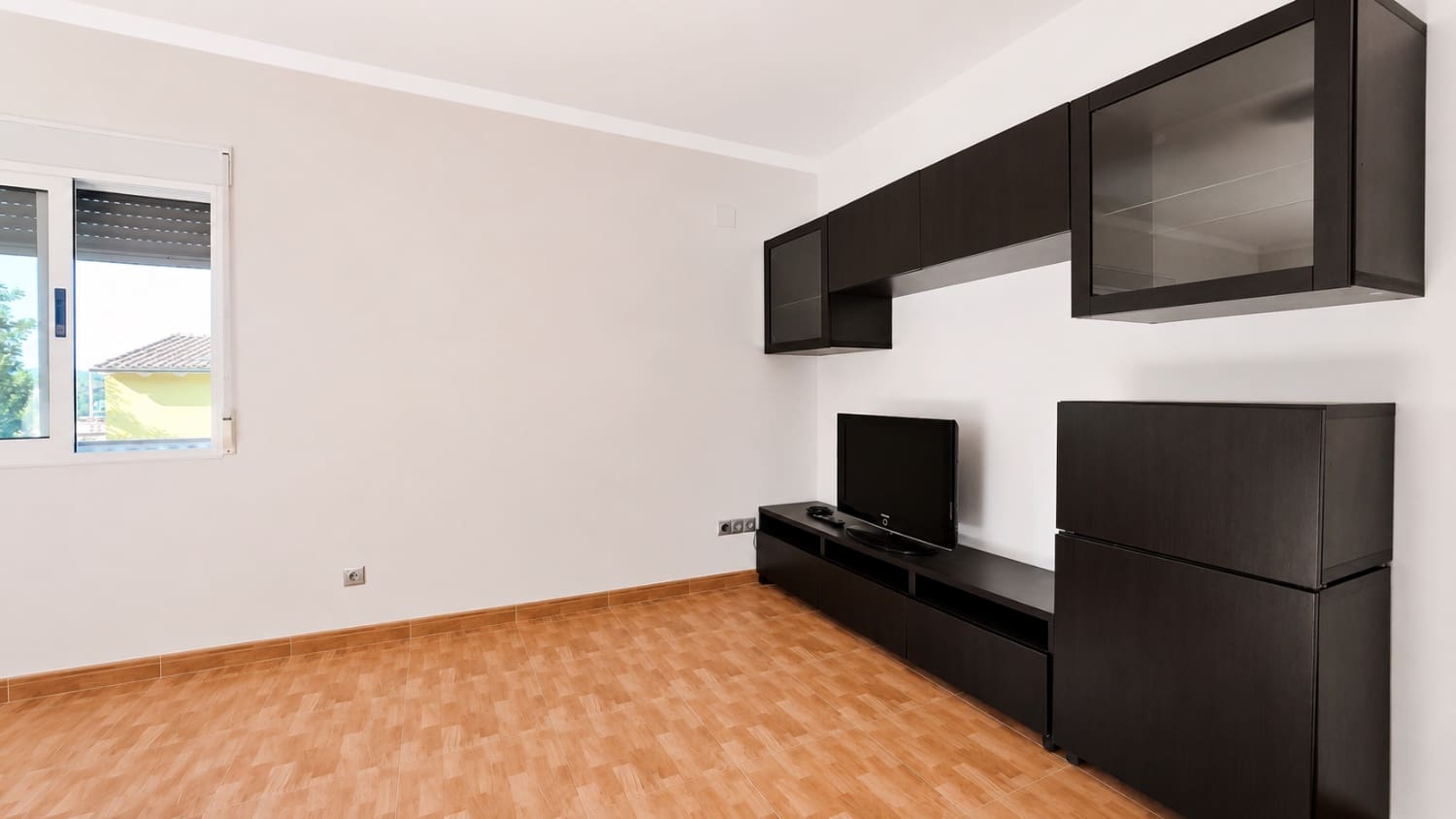 Chalet de 4 habitaciones en Villalonga en venta con garaje - 250.000 € (Ref: 9981758)