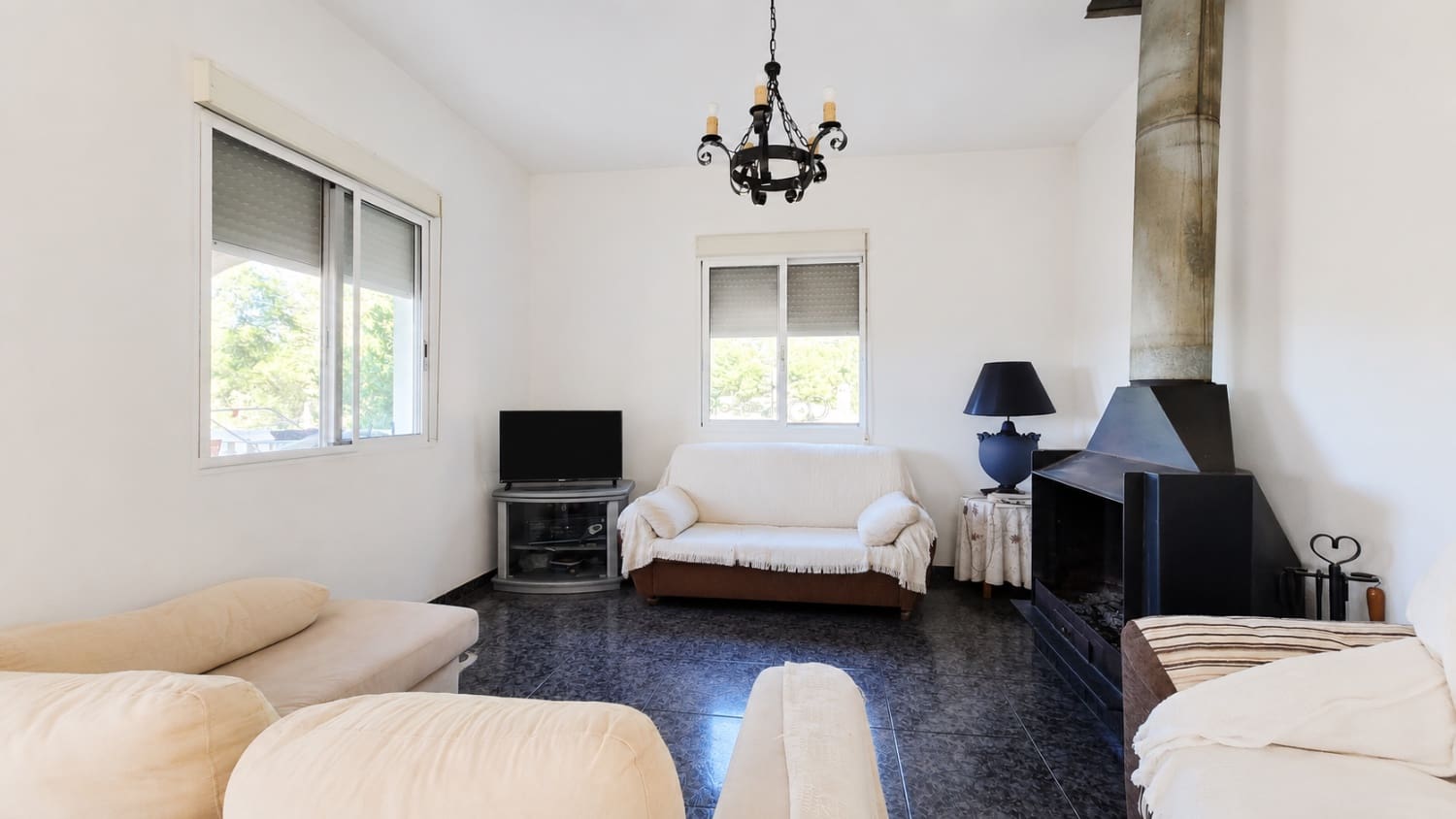 Chalet de 4 habitaciones en Villalonga en venta con garaje - 250.000 € (Ref: 9981758)