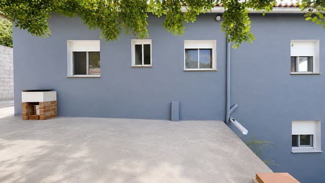 Chalet de 4 habitaciones en Villalonga en venta con garaje - 250.000 € (Ref: 9981758)