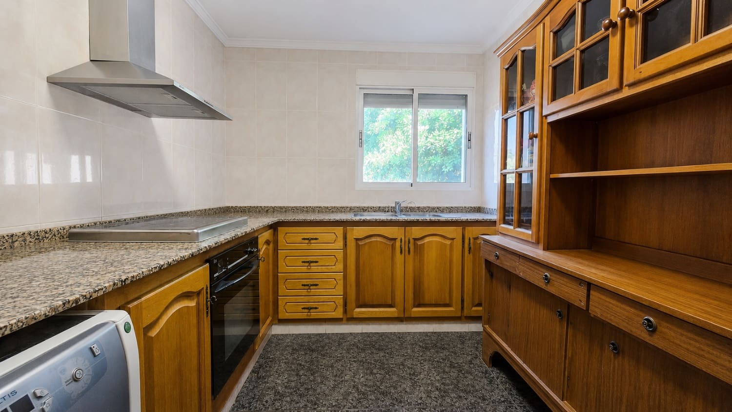Chalet de 4 habitaciones en Villalonga en venta con garaje - 250.000 € (Ref: 9981758)