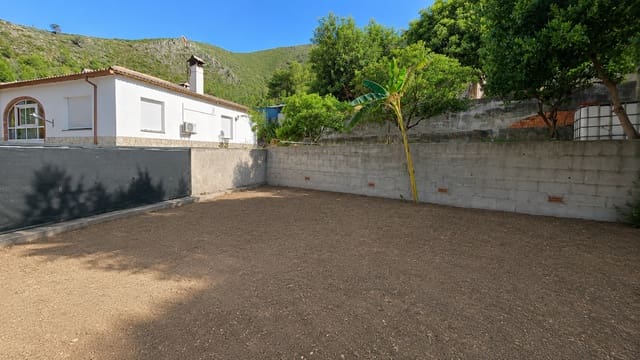 Chalet de 4 habitaciones en Villalonga en venta con garaje - 250.000 € (Ref: 9981758)