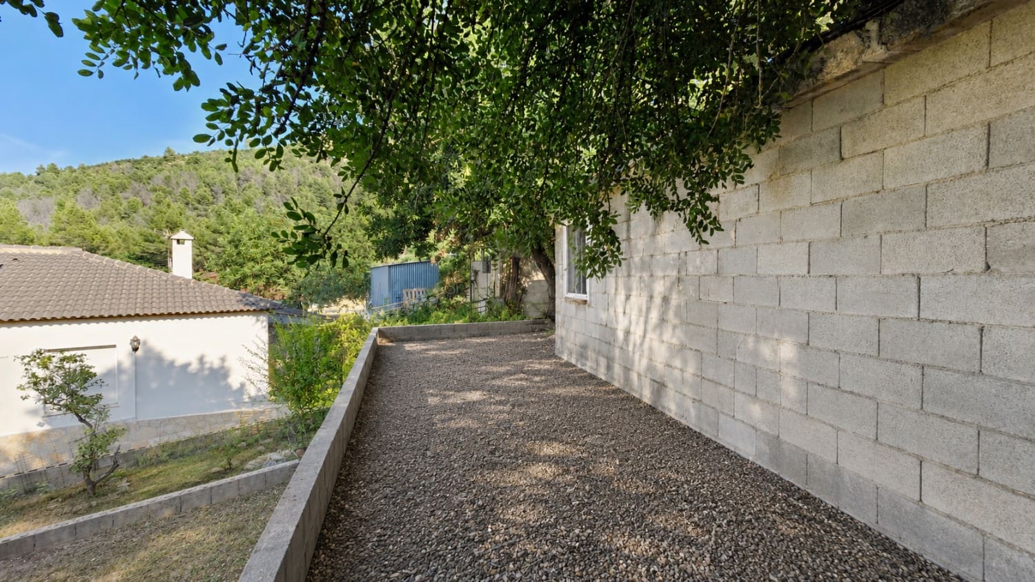 Chalet de 4 habitaciones en Villalonga en venta con garaje - 250.000 € (Ref: 9981758)