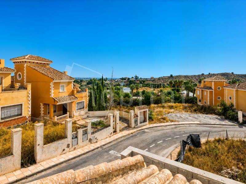 3 bedroom Townhouse for sale in Bigastro with pool garage - € 269,500 (Ref: 10003597)