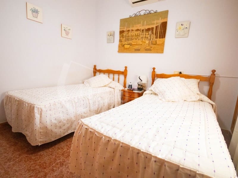 2 makuuhuone Huoneisto myytävänä paikassa Torrevieja mukana uima-altaan 
autotalli - 135 000 € (Ref: 10028886)