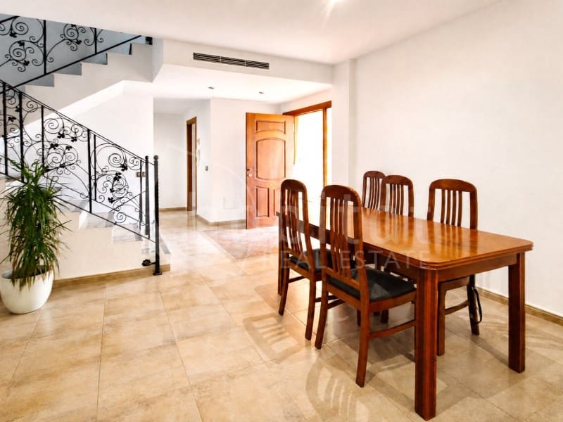 Finca/Casa Rural de 4 habitaciones en Los Montesinos en alquiler con piscina garaje - 2.000 € (Ref: 10040734)