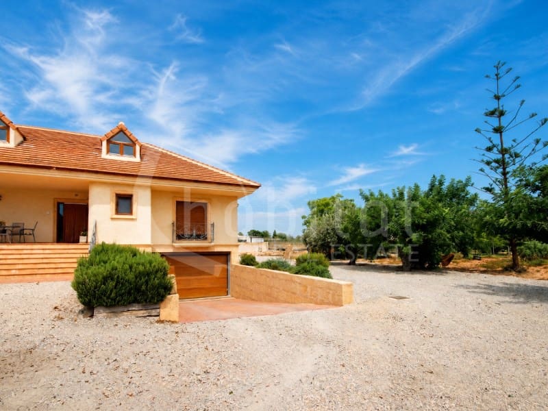 Finca/Casa Rural de 4 habitaciones en Los Montesinos en alquiler con piscina garaje - 2.000 € (Ref: 10040734)