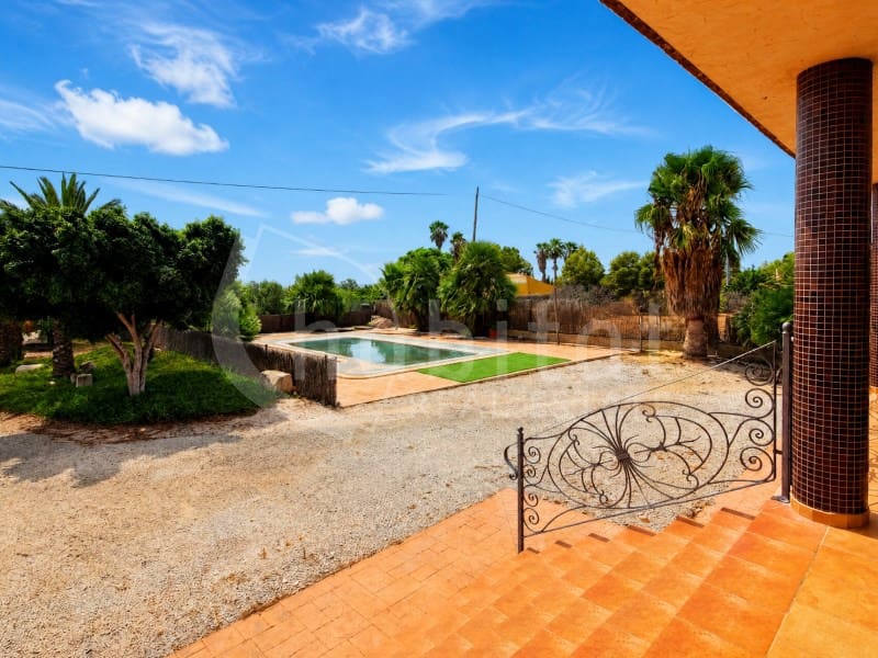 Finca/Casa Rural de 4 habitaciones en Los Montesinos en alquiler con piscina garaje - 2.000 € (Ref: 10040734)