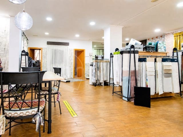 Local Comercial en Los Montesinos en alquiler - 950 € (Ref: 10042680)