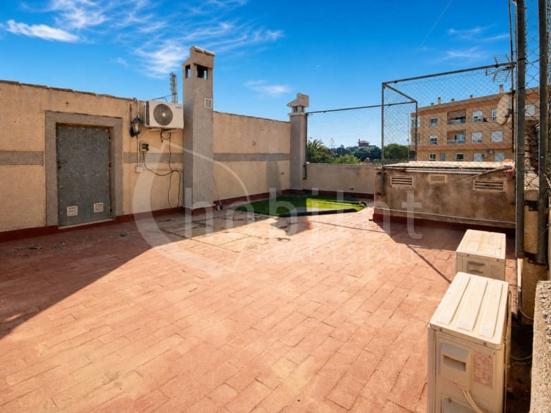 3 quarto Casa em Banda para arrendar em Los Montesinos com garagem - 1 200 € (Ref: 10047024)