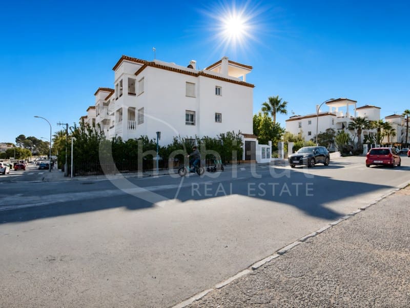 Apartamento de 2 habitaciones en Orihuela Costa en alquiler con piscina - 800 € (Ref: 10049266)