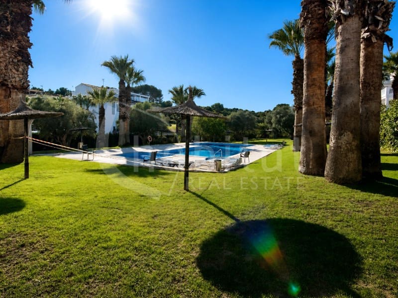 Apartamento de 2 habitaciones en Orihuela Costa en alquiler con piscina - 800 € (Ref: 10049266)