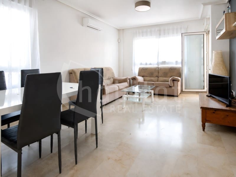 Apartamento de 2 habitaciones en Orihuela Costa en alquiler con piscina - 800 € (Ref: 10049266)