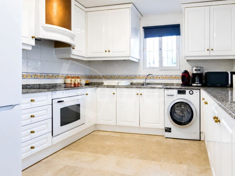 Apartamento de 2 habitaciones en Orihuela Costa en alquiler con piscina - 800 € (Ref: 10049266)