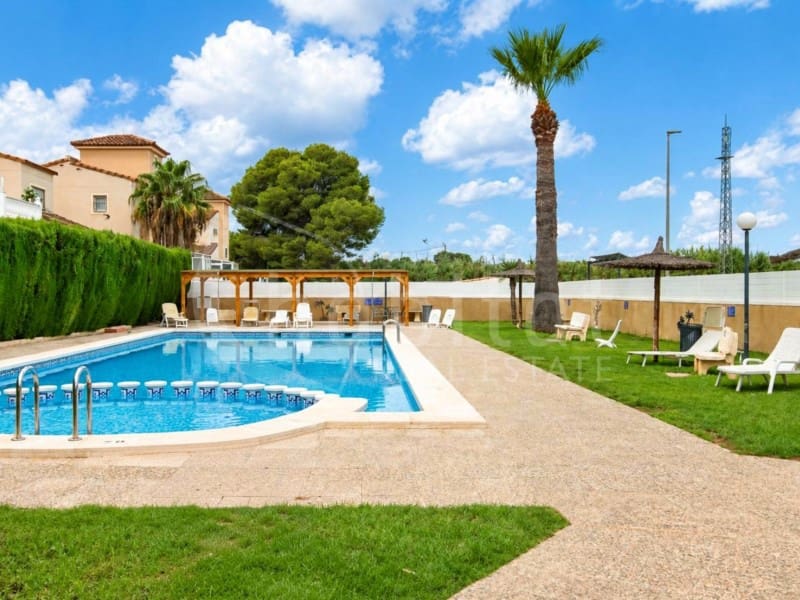 3 quarto Moradia para venda em Algorfa com piscina garagem - 225 000 € (Ref: 10078148)
