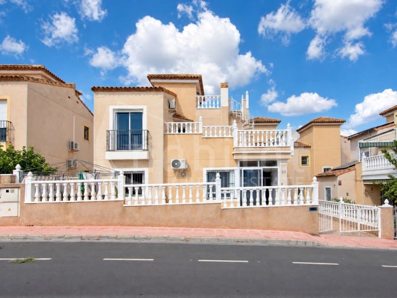 3 quarto Moradia para venda em Algorfa com piscina garagem - 225 000 € (Ref: 10078148)