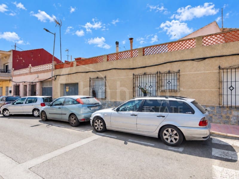 3 sovrum Hus till salu i Los Montesinos med garage - 350 000 € (Ref: 10135907)