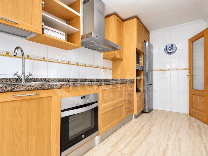 4 makuuhuone Omakotitalo myytävänä paikassa Bigastro mukana 
autotalli - 249 900 € (Ref: 10161209)