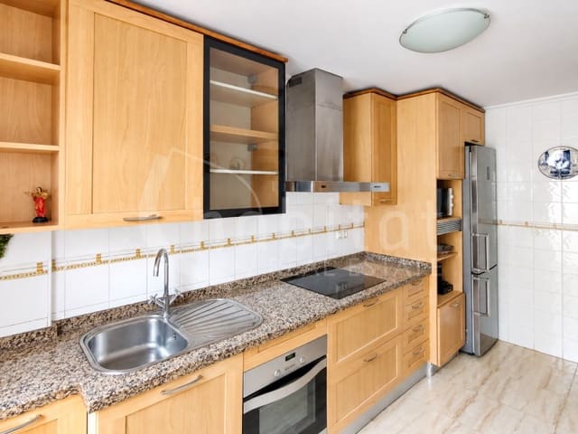 4 Zimmer Haus zu verkaufen in Bigastro mit Garage - 249.900 € (Ref: 10161209)