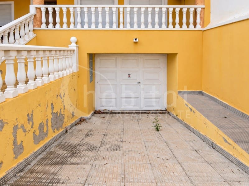 6 soveværelse Villa til salg i Los Montesinos med garage - € 499.000 (Ref: 10171206)