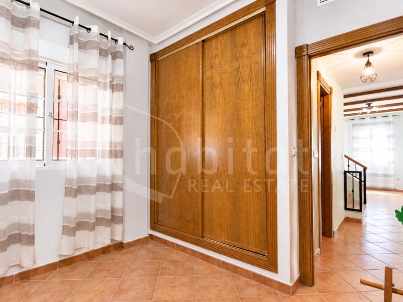 Villa til leie i Los Montesinos med svømmebasseng garasje - € 900 (Ref: 10173795)