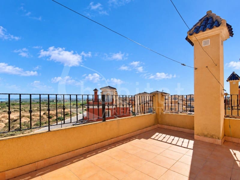 Villa til leie i Los Montesinos med svømmebasseng garasje - € 900 (Ref: 10173795)