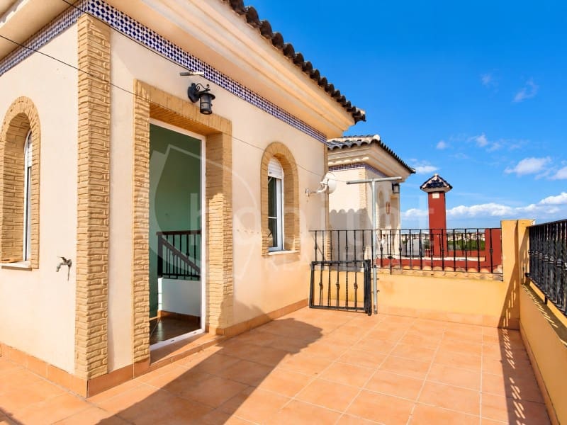 Villa til leie i Los Montesinos med svømmebasseng garasje - € 900 (Ref: 10173795)