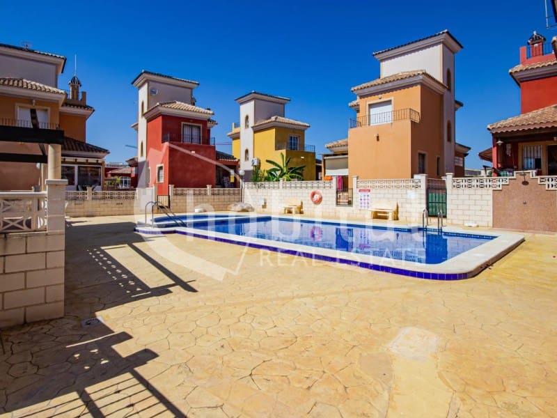 Villa til leie i Los Montesinos med svømmebasseng garasje - € 900 (Ref: 10173795)