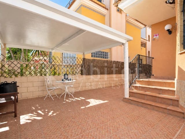 Villa til leie i Los Montesinos med svømmebasseng garasje - € 900 (Ref: 10173795)