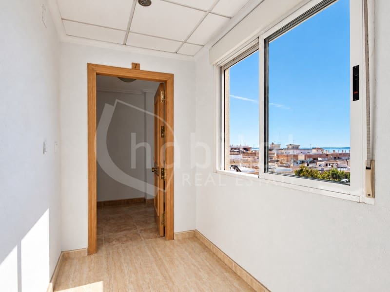 Apartamento de 2 habitaciones en Los Montesinos en venta con piscina - 109.900 € (Ref: 10176993)