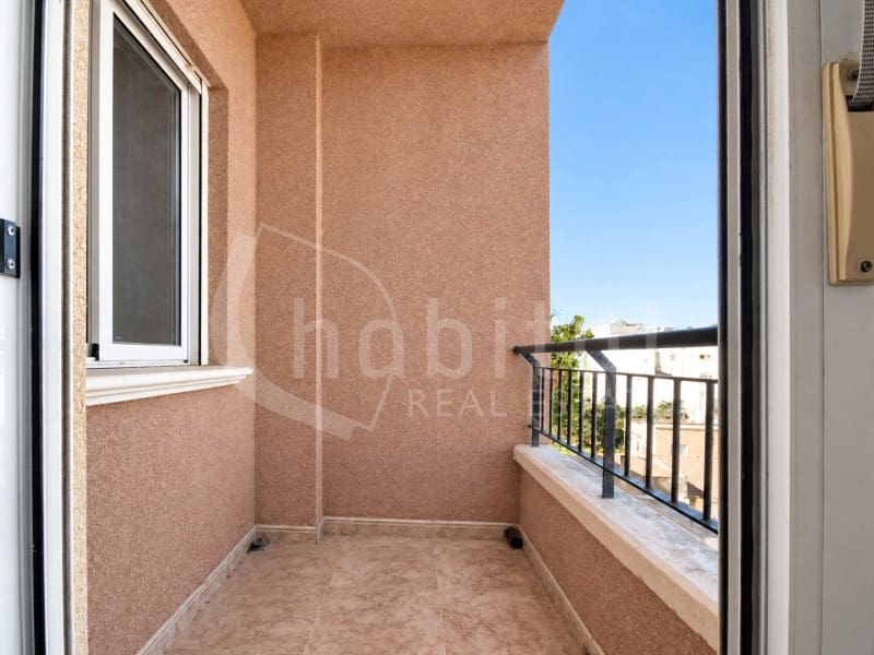Apartamento de 2 habitaciones en Los Montesinos en venta con piscina - 109.900 € (Ref: 10176993)