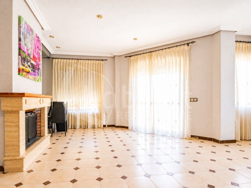 4 soverom Hus til salgs i Los Montesinos med garasje - € 265 000 (Ref: 5980701)