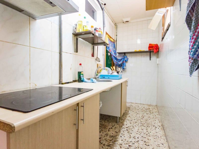 Commercial for sale in La Mata - € 129,900 (Ref: 6006847)