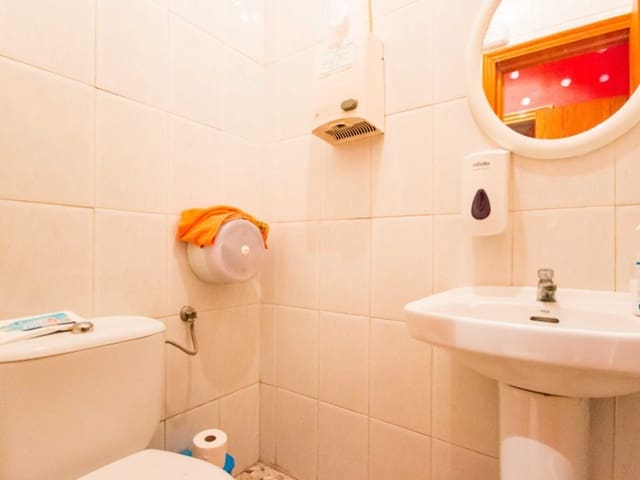 Commercial for sale in Los Europeos, Torrevieja - € 129,900 (Ref: 6006847)