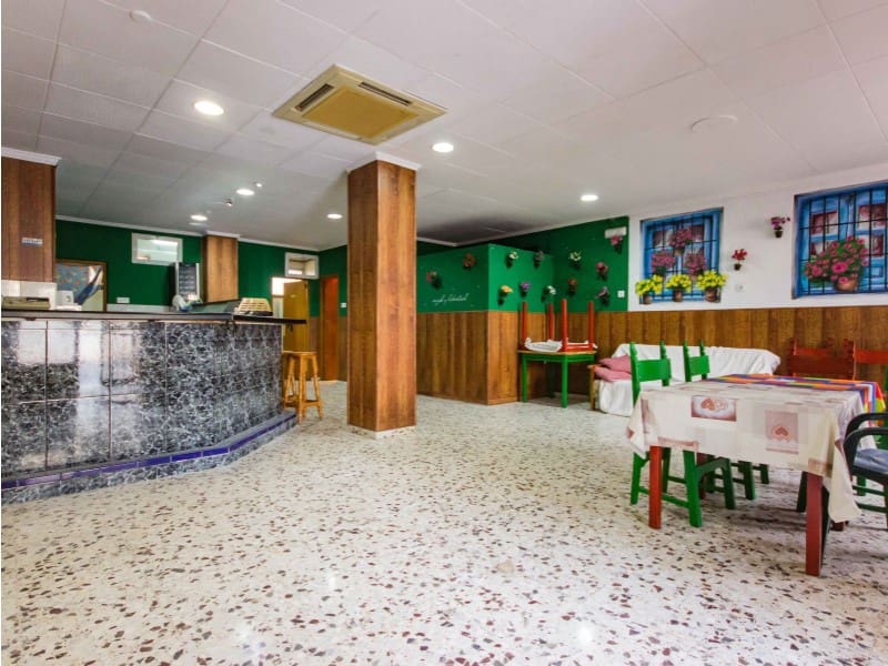 Commercial for sale in La Mata - € 129,900 (Ref: 6006847)