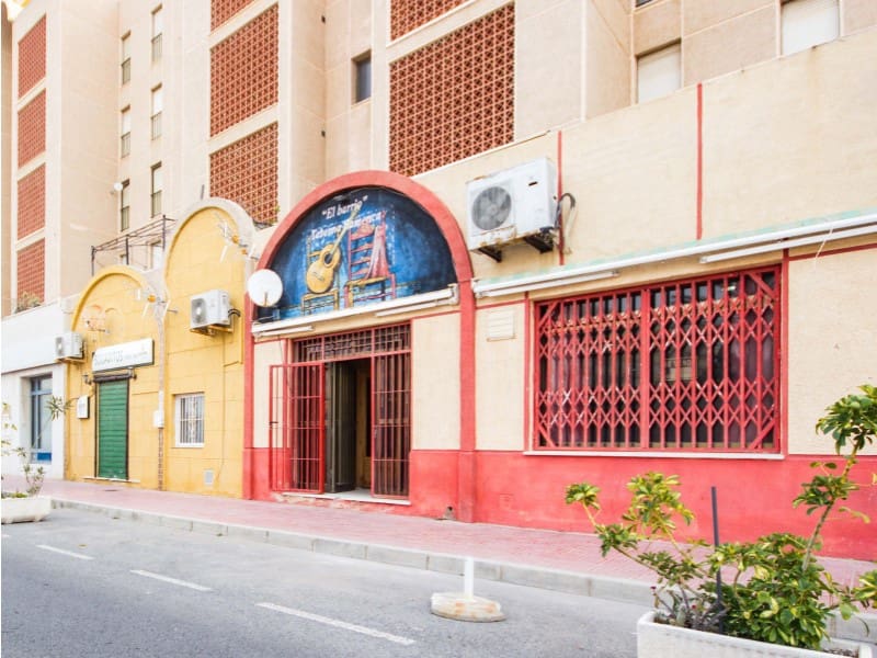 Commercial for sale in La Mata - € 129,900 (Ref: 6006847)