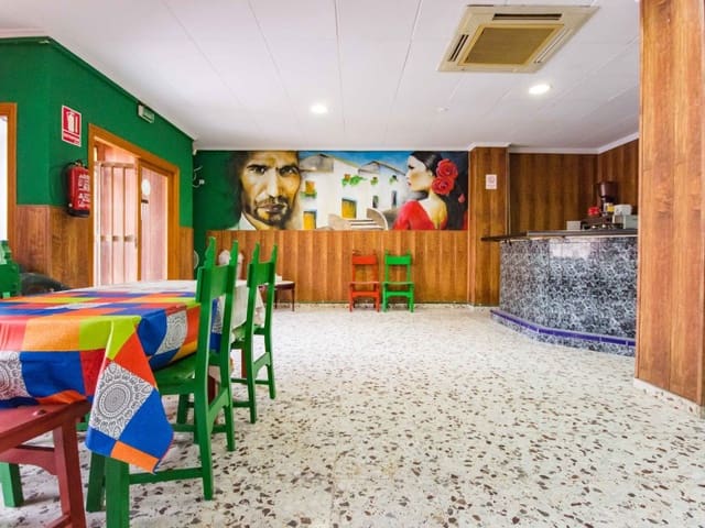 Commercial for sale in Los Europeos, Torrevieja - € 129,900 (Ref: 6006847)