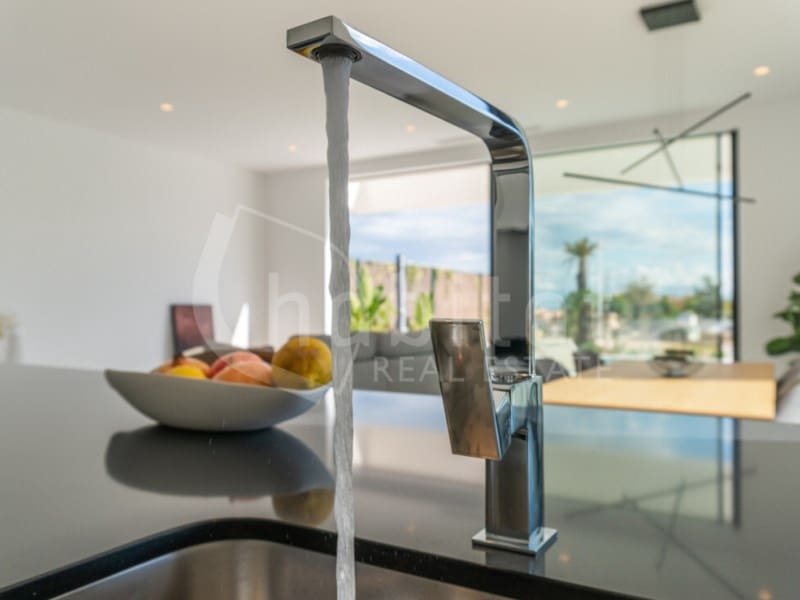 Chalet de 3 habitaciones en Los Montesinos en venta con piscina - 509.000 € (Ref: 7238388)