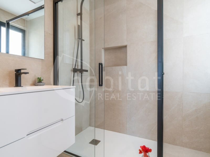 Chalet de 3 habitaciones en Los Montesinos en venta con piscina - 509.000 € (Ref: 7238388)