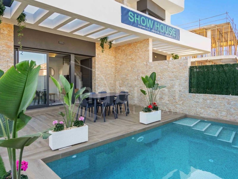 3 soveværelse Byhus til salg i Los Montesinos med swimmingpool - € 334.500 (Ref: 7850118)